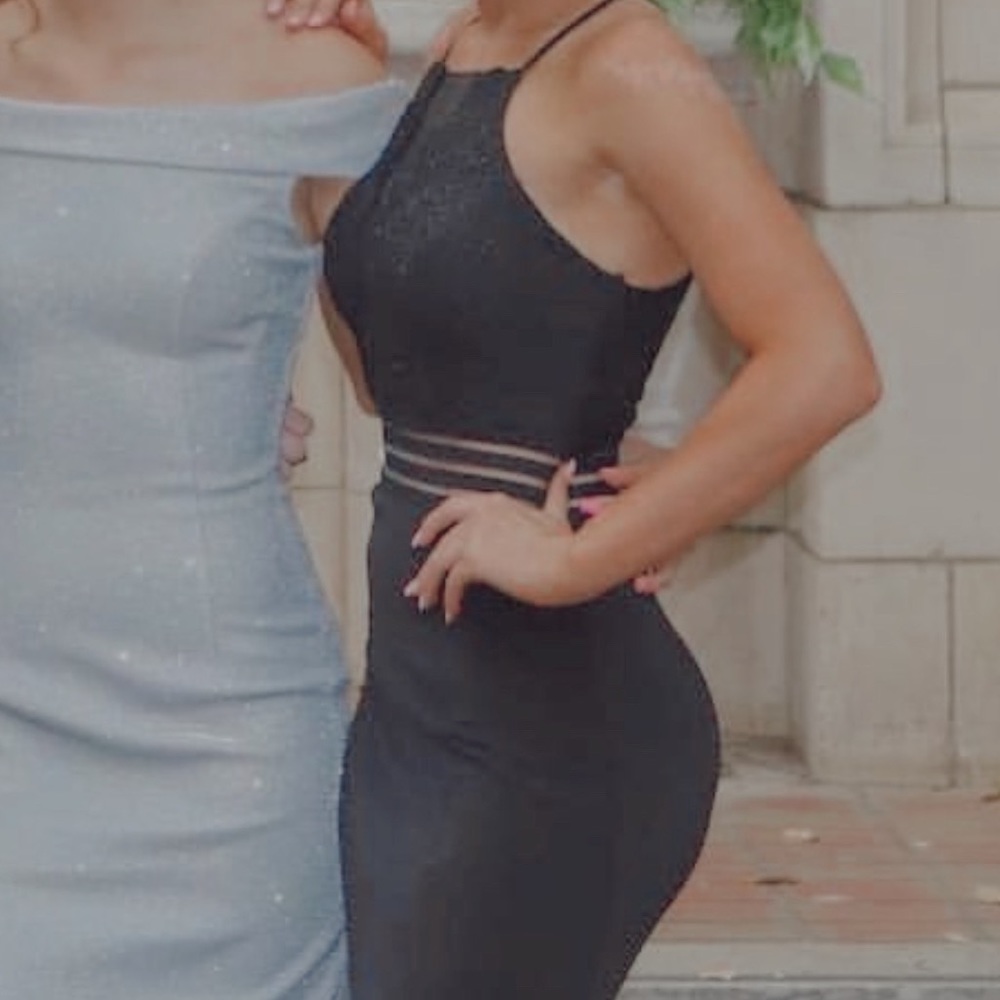 PROM DRESS!! - Picture 2 of 3